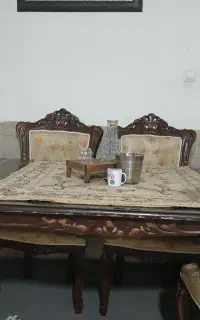 غذا خوری 6نفره  مبلغ 8میلیون