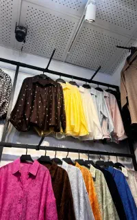 استخدام فروشنده خانم