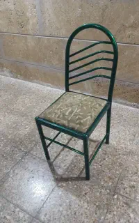 فروش ‌یک  عدد صندلی‌ و ۲  عدد گل میز