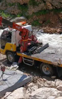 امداد خودرو و جرثقیل امانی