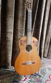 گیتار دستساز ساخت اسپانیا CUENCA Mod 30