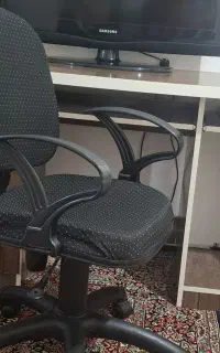 میز کامپیوتر و صندلی