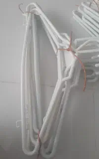 چوبکار آویز لباس ۴۲ عدد کلا ۳۰۰