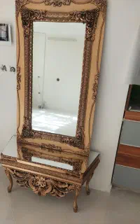 آینه و کنسول سلطنتی طلایی