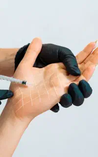 زندگی بدون عرق (بوتاکس عرق زیربغل / کف دست)