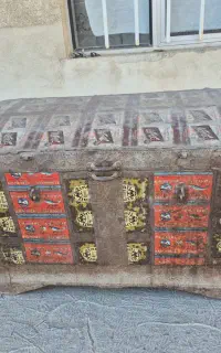 صندوق چوبی قدیمی