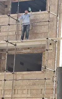برقکار‌ ساختمان حرفه ای ، ایفون