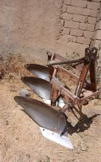 گاو اهن ۱۲
