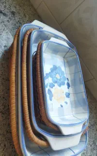 ظروف گل ابی