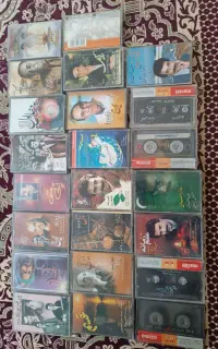 نوار کاست قدیمی وسالم