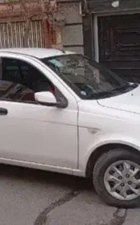 راننده با ماشین