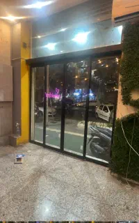 دراتوماتیک شیشه ای نردهشیشه ای جانپناه کرکره برقی