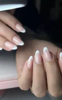 کاشت ناخن فقط ۴۰۰