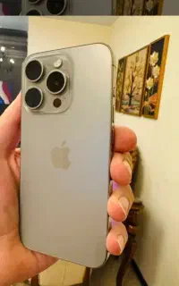 ایفون ۱۵پرو ۱۲۸ در حد آک
