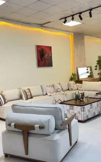 استخدام مدل و بازیگر خانم