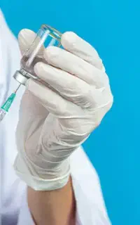 مدرک بین المللی تزریقات و کمکهای اولیه