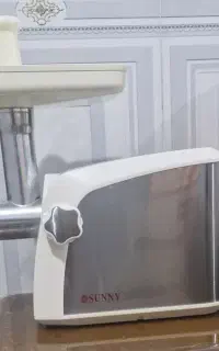 چرخ گوشت مارک سانی فقط ۴ تومن