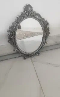 آینه قدیمی