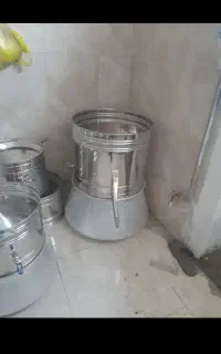 تولیدی گلاب گیر