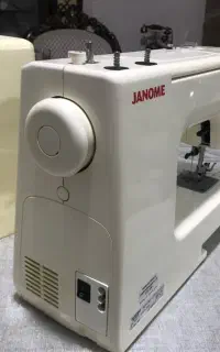 چرخ خیاطی janome 750