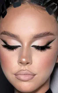 نیازمند مدل میکاپ برای عکاسی پیج