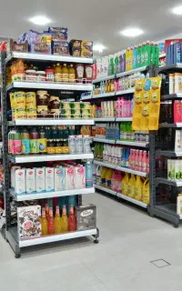 فروشنده و صندوقدار