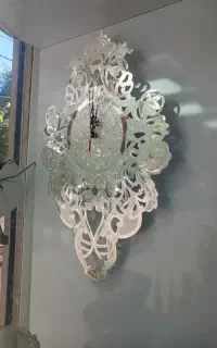ساعت دیواری طرح نقره