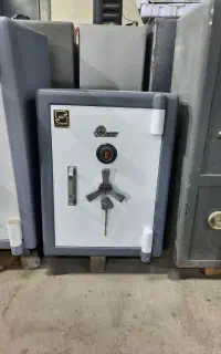 گاوصندق (مدل پانصد و پنجاه اس ) گاو صندوق