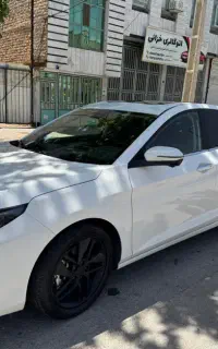 کی ام سی j7