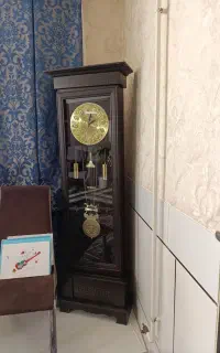 ساعت زمینی ایستاده