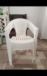 صندلی پلاستیکی