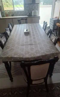 نهار خوری هشت نفره و مبل هفت نفره