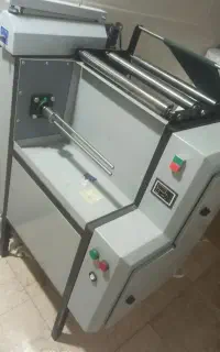 فروش دستگاه رول سفره یکبارمصرف با متعلقات