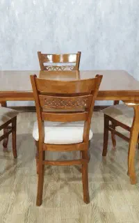 میز غذاخوری اقتصادی