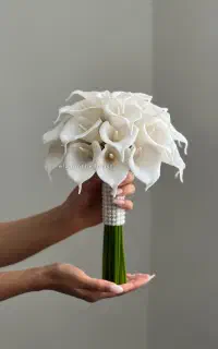 دسته گل عروس و گیفت