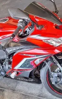 کاوازاکی نینجا ۴ سیلندر ZX250R