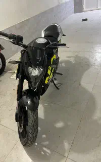 متور مشکی خط زردcf150