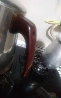 کتری  تقریبا دولیترمارک اصل. درحدنو