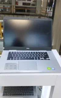 لپتاپ استوکi7 با رم 16 گرافیک مجزا با۳ ماه گارانتی