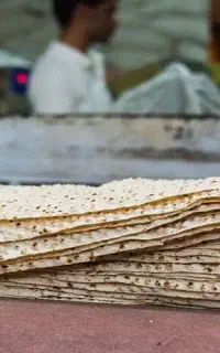 نون فروش خانم برای نانوایی