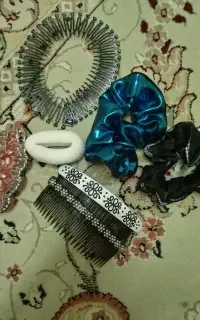 تعدادی کش مو کلیپس شونه مو قیمت مناسب