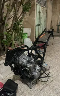 انجین و شاسی cb1300 2004