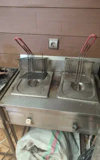 یخچال و وسایل کافه