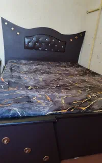تخت ودراور