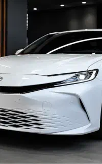 کمری ۲۰۲۵ نسخه ۲ لیتر فول چین