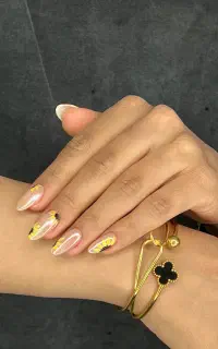 کاشت ناخن پرسینگ حرفه ای  بلوار سادات