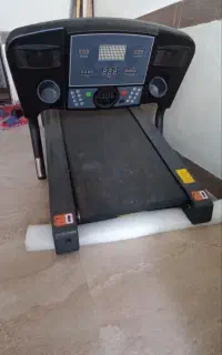 تردمیل فلکسی فیت کاملا سالم کم کار کرد