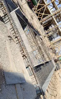 نیازمند آرماتوربند و قالب بند