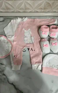 تعدادی وسایل نوزاد نو و در حد