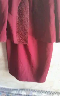 کت و سارافون زرشکی ..سایز ۵۰ ..
